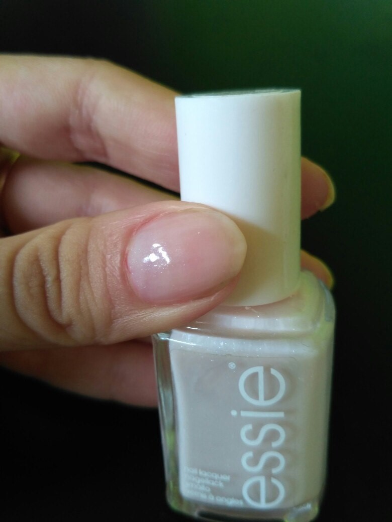 Is This Money? Review) Its Worth Lacquer Nail Polish (Essie